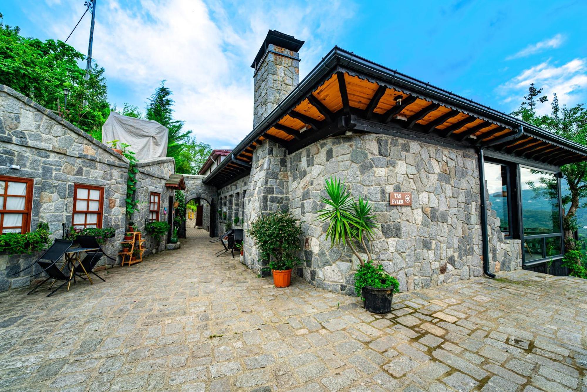 Aparthotel Gafulluk Tatil Koeyue Araklı Exterior foto